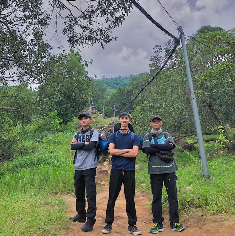 Cắm trại trên đỉnh núi Chứa Chan - Đồng Nai